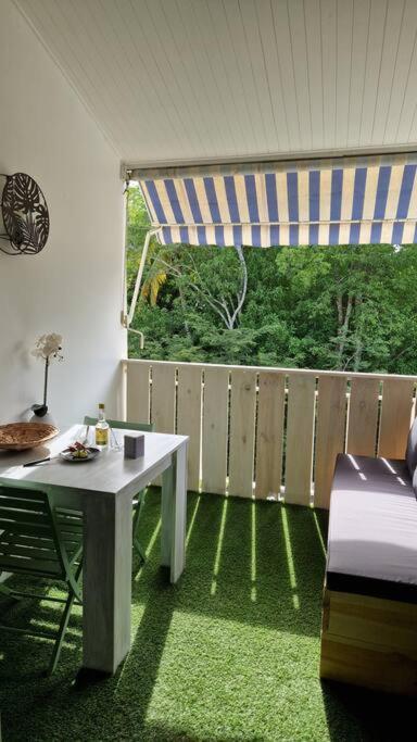 Appartement 500 Metres De La Plage A Gosier ル・ゴジエ エクステリア 写真